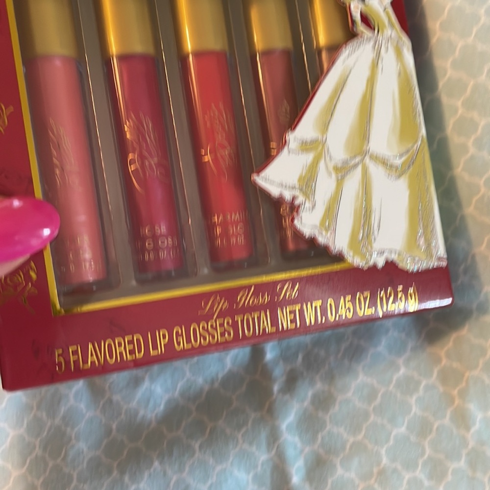 Brand New Belle inspired lipglosses - Picture 2 of 10
